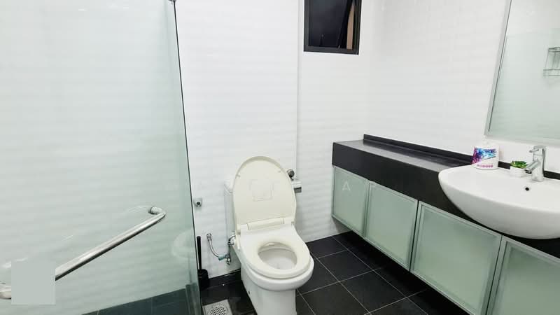 Heritage View, 10 Dover Rise, Room Rental, 120 sqft, Condominium For Rent, by Maple Yap, 500161925 - MBR6 Bathroom - PropertyGuru.com.sg