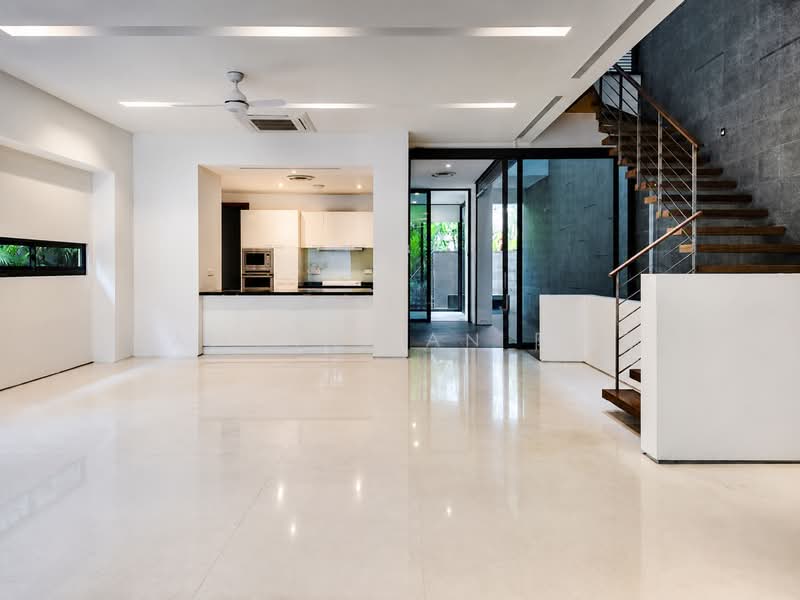 ⭐️MODERN DESIGN SEMI-D WITH POOL | WITHIN 1KM OF HENRY PARK PRIMARY SCH | NEAR BUS STOPS & MARKET⭐️, Moonbeam Walk Mount Sinai Grove Holland Jalan Kebaya Jelita Tenang Istimewa Maryland Ming Teck Greenleaf Sixth Haji Alias Namly Coronation Lim Tai See Allamanda Ampang Sian Tuan Hua Guan Lantana Lemon Lasia Lotus Lily Maple Cypress Fir Redwood Elm, 7 Bedrooms, 4,200 sqft, Semi-Detached House For Sale, by Damian Tan 陈係赈, 500161927 - Living & Dining - PropertyGuru.com.sg