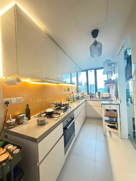 The Interlace, 188 Depot Road, 3 Bedrooms, 1,744 sqft, Condominium For Sale, by Kimchi Wong, 500161928 - Kitchen - PropertyGuru.com.sg