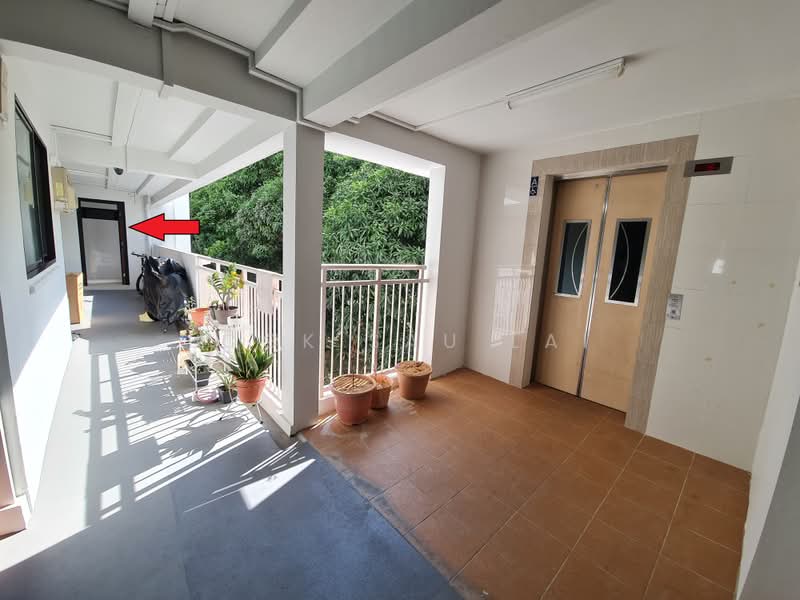 112 Simei Street 1, 112 Simei Street 1, 3 Bedrooms, 1,313 sqft, HDB Flat For Sale, by Lock Sau Lai, 500161930 - Corridor - PropertyGuru.com.sg