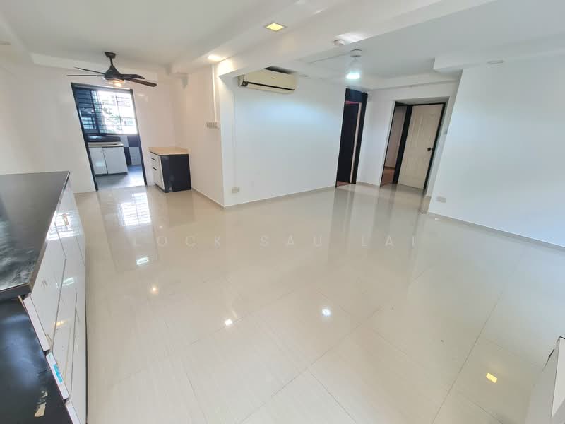 112 Simei Street 1, 112 Simei Street 1, 3 Bedrooms, 1,313 sqft, HDB Flat For Sale, by Lock Sau Lai, 500161930 - Living Room - PropertyGuru.com.sg