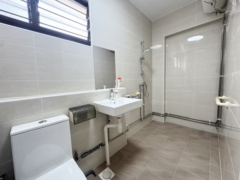 714 Jurong West Street 71, 714 Jurong West Street 71, 4 Bedrooms, 1,614 sqft, HDB Flat For Sale, by Calvin Goh, 500161934 - Bathroom - PropertyGuru.com.sg