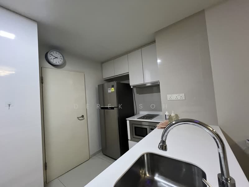 Bedok Residences, 16 Bedok North Drive, 2 Bedrooms, 797 sqft, Condominium For Sale, by Derek Soh, 500161936 - Kitchen - PropertyGuru.com.sg