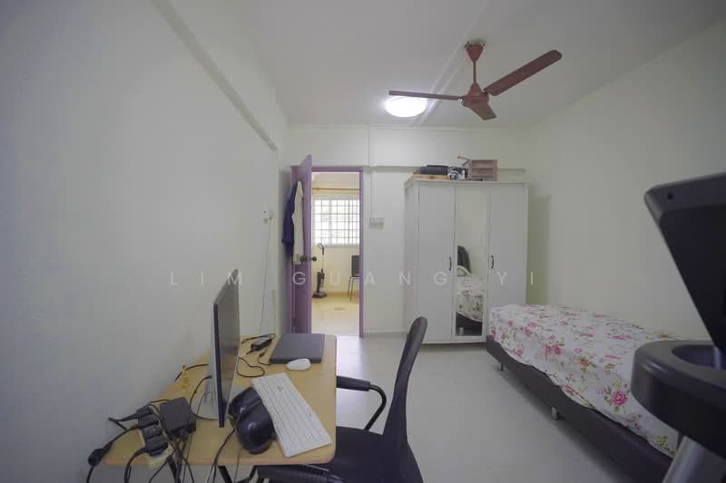 339 Jurong East Avenue 1, 339 Jurong East Avenue 1, 3 Bedrooms, 1,119 sqft, HDB Flat For Sale, by Lim Guang Yi, 500161941 - PropertyGuru.com.sg