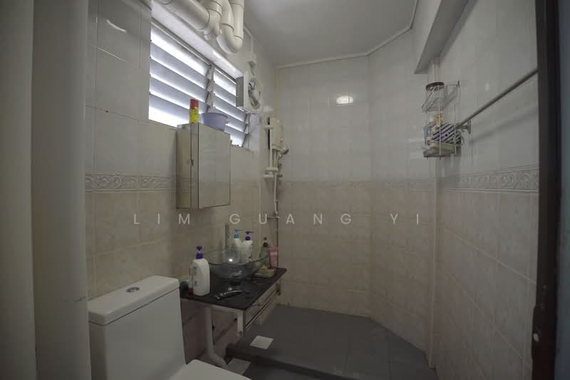 339 Jurong East Avenue 1, 339 Jurong East Avenue 1, 3 Bedrooms, 1,119 sqft, HDB Flat For Sale, by Lim Guang Yi, 500161941 - PropertyGuru.com.sg