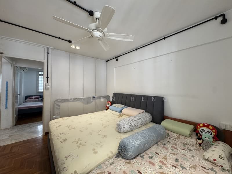 690 Hougang Street 61, 690 Hougang Street 61, 3 Bedrooms, 904 sqft, HDB Flat For Sale, by Doreen Heng, 500161942 - Bedroom - PropertyGuru.com.sg