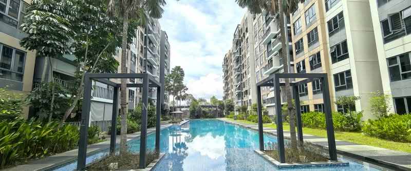 The Brownstone, 160 Canberra Drive, 4 Bedrooms, 1,109 sqft, Executive Condominium For Sale, by Mae Lee, 500161947 - Exterior - PropertyGuru.com.sg