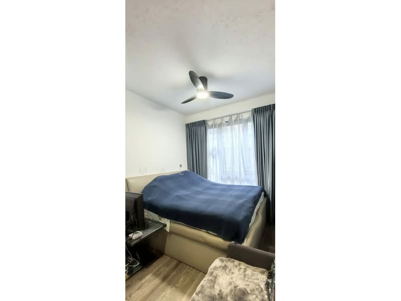 The Brownstone, 160 Canberra Drive, 4 Bedrooms, 1,109 sqft, Executive Condominium For Sale, by Mae Lee, 500161947 - Bedroom - PropertyGuru.com.sg