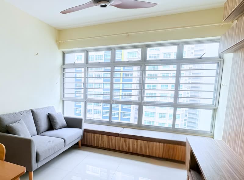 307B Ang Mo Kio Avenue 1, 307B Ang Mo Kio Avenue 1, 3 Bedrooms, 88 sqft, HDB Flat For Rent, by Zann Low, 500161955 - Living Room - PropertyGuru.com.sg