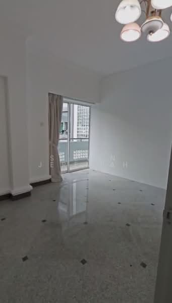 Royal Palm Mansions, 330 Pasir Panjang Road, 4 Bedrooms, 1,227 sqft, Condominium For Rent, by Steven Jeremiah, 500161966 - Balcony - PropertyGuru.com.sg