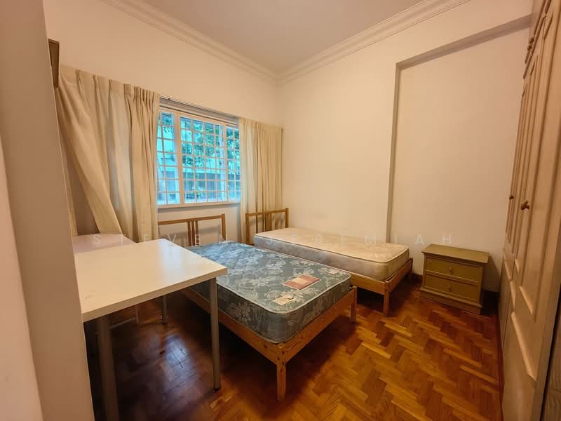 Royal Palm Mansions, 330 Pasir Panjang Road, 3 Bedrooms, 1,238 sqft, Condominium For Rent, by Steven Jeremiah, 500161966 - Bedroom - PropertyGuru.com.sg