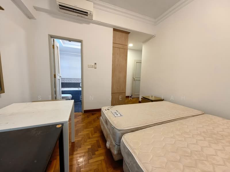 Royal Palm Mansions, 330 Pasir Panjang Road, 3 Bedrooms, 1,238 sqft, Condominium For Rent, by Steven Jeremiah, 500161966 - Bedroom - PropertyGuru.com.sg