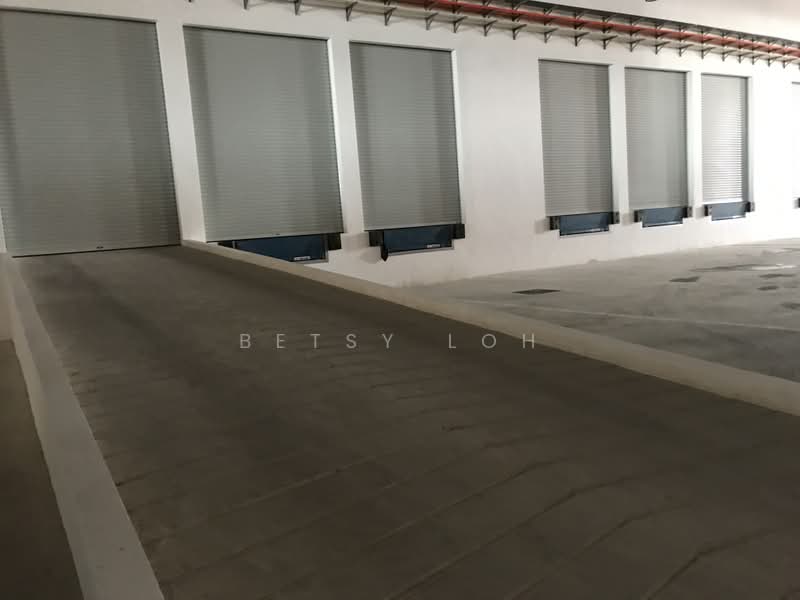8m Clear Ceiling Height, 5 Dedicated Loading Bays - Near MRT, , 38,000 sqft, Warehouse For Rent, by Betsy Loh, 500162021 - Exterior - CommercialGuru.com.sg