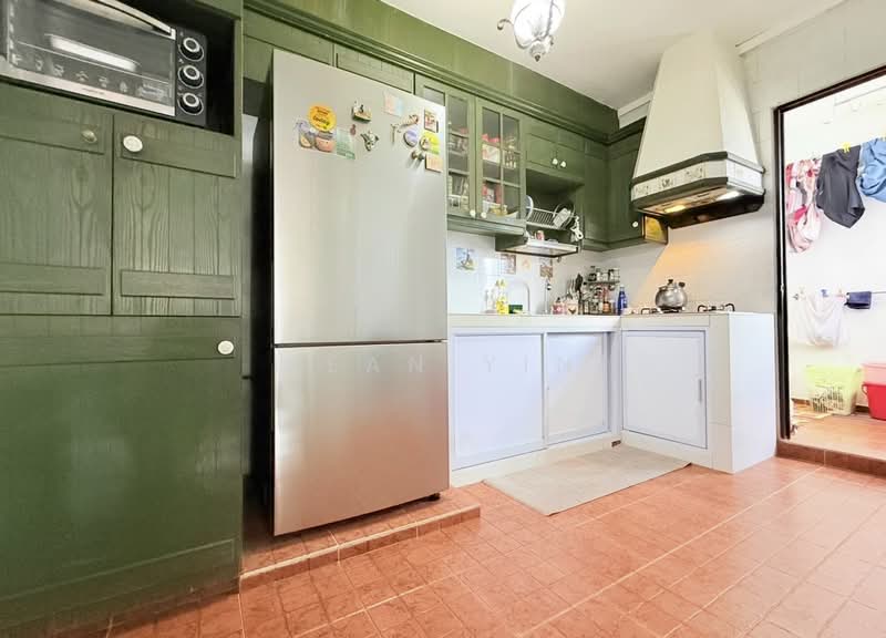 68 Redhill Close, 68 Redhill Close, 3 Bedrooms, 1,238 sqft, HDB Flat For Sale, by Sean Yin, 500162023 - Kitchen - PropertyGuru.com.sg