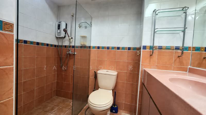 625 Senja Road, 625 Senja Road, 3 Bedrooms, 968 sqft, HDB Flat For Rent, by Zane Soo 苏昱能, 500162027 - Bathroom - PropertyGuru.com.sg