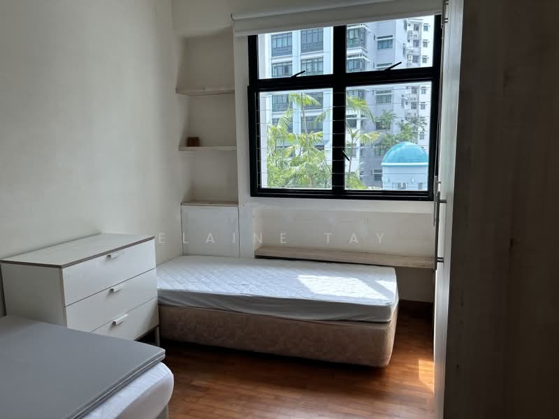 Eastvale, 35 Pasir Ris Drive 3, Room Rental, 110 sqft, Condominium For Rent, by Elaine Tay, 500162030 - Bedroom - PropertyGuru.com.sg