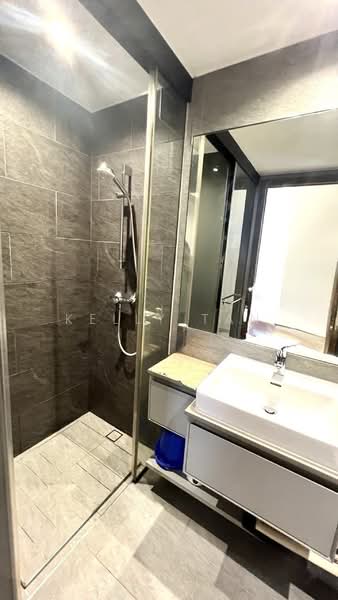 Kandis Residence, 2 Kandis Link, 2 Bedrooms, 808 sqft, Condominium For Sale, by Kelly Tan, 500162032 - Bathroom - PropertyGuru.com.sg