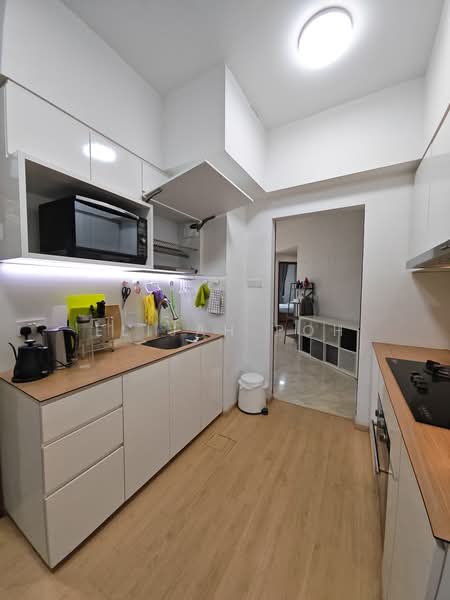 Parc Oasis, 35 Jurong East Avenue 1, 3 Bedrooms, 1,227 sqft, Condominium For Sale, by Elijah Poh, 500162046 - Kitchen - PropertyGuru.com.sg