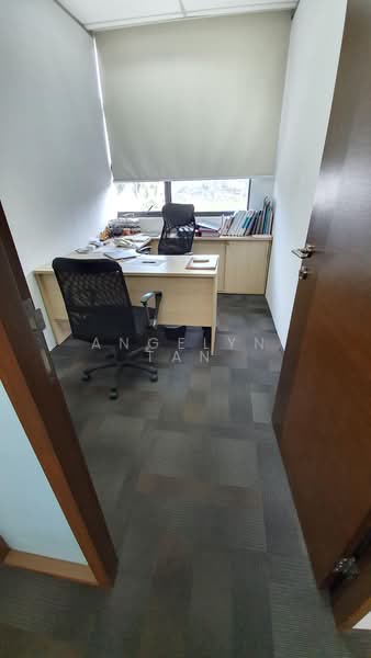 E-Centre @ Redhill, 3791 Jalan Bukit Merah, 3,186 sqft, Light Industrial (B1) For Sale, by Angelyn Tan, 500162054 - Study - CommercialGuru.com.sg