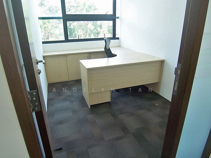 E-Centre @ Redhill, 3791 Jalan Bukit Merah, 3,186 sqft, Light Industrial (B1) For Sale, by Angelyn Tan, 500162054 - Study - CommercialGuru.com.sg
