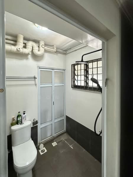 525 Woodlands Drive 14, 525 Woodlands Drive 14, 3 Bedrooms, 1,389 sqft, HDB Flat For Sale, by Ron Koh, 500162057 - Bathroom - PropertyGuru.com.sg