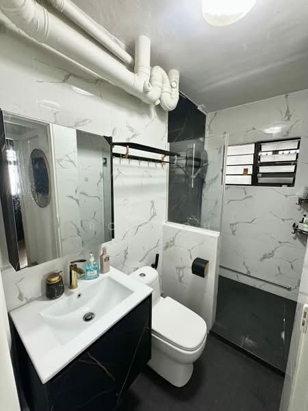 525 Woodlands Drive 14, 525 Woodlands Drive 14, 3 Bedrooms, 1,389 sqft, HDB Flat For Sale, by Ron Koh, 500162057 - Bathroom - PropertyGuru.com.sg