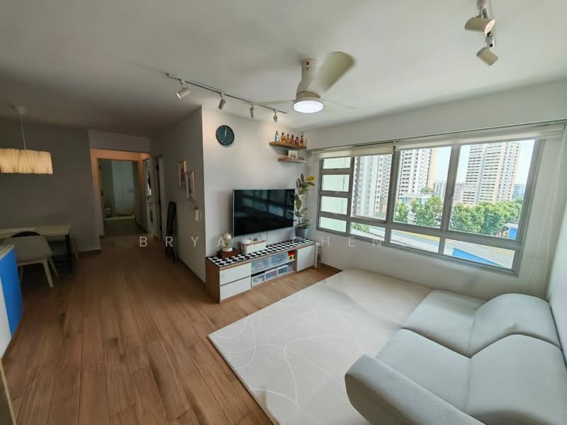 591A Ang Mo Kio Street 51, 591A Ang Mo Kio Street 51, 3 Bedrooms, 1,001 sqft, HDB Flat For Sale, by Bryan Cheng, 500162068 - Living Room - PropertyGuru.com.sg