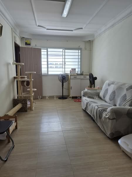206 Petir Road, 206 Petir Road, 2 Bedrooms, 786 sqft, HDB Flat For Sale, by Luke Chew, 500162080 - Living Room - PropertyGuru.com.sg
