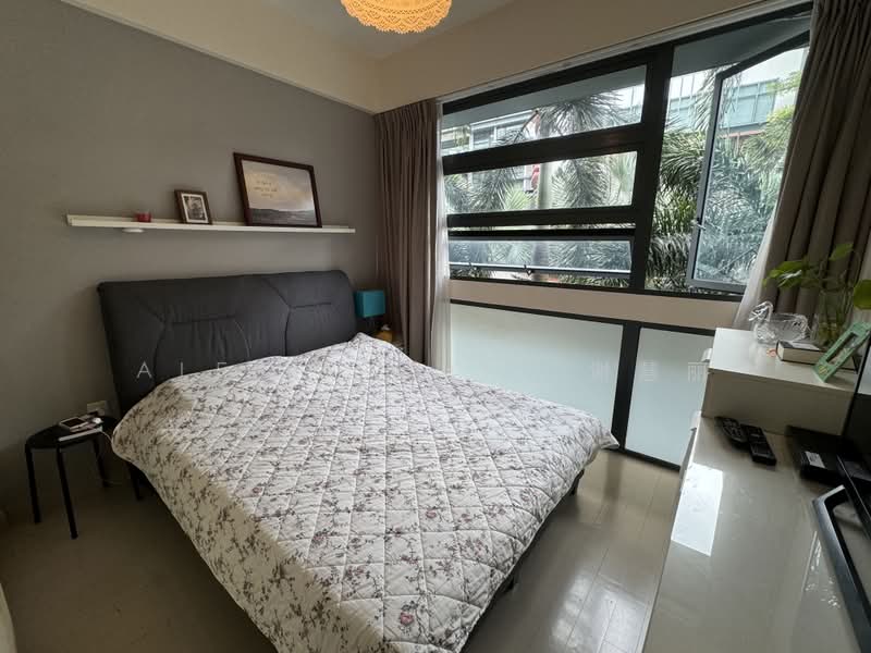 Hedges Park Condominium, 73 Flora Drive, 3 Bedrooms, 1,077 sqft, Condominium For Sale, by Alexis Chia 谢慧丽, 500162086 - Bedroom - PropertyGuru.com.sg
