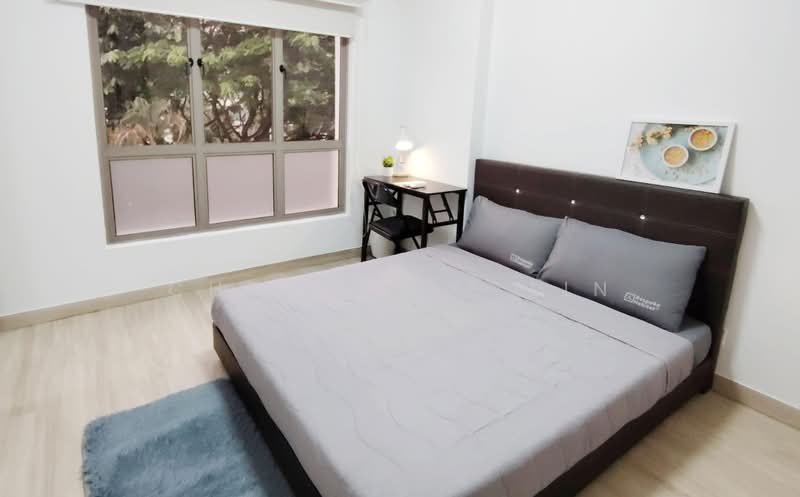 Palm Mansions, 345 Pasir Panjang Road, Room Rental, 200 sqft, Apartment For Rent, by Charlotte Lin, 500162099 - Bedroom - PropertyGuru.com.sg