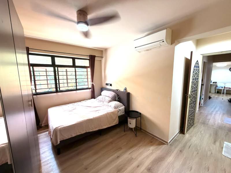547A Segar Road, 547A Segar Road, 3 Bedrooms, 990 sqft, HDB Flat For Sale, by Patrick Chee, 500162115 - Bedroom - PropertyGuru.com.sg
