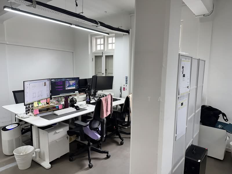 Landmark Heritage Building @ New Bridge Road ( Chinatown ), New Bridge Road, 262 sqft, Office For Rent, by Lawrence Tan, 500162120 - Interior - CommercialGuru.com.sg