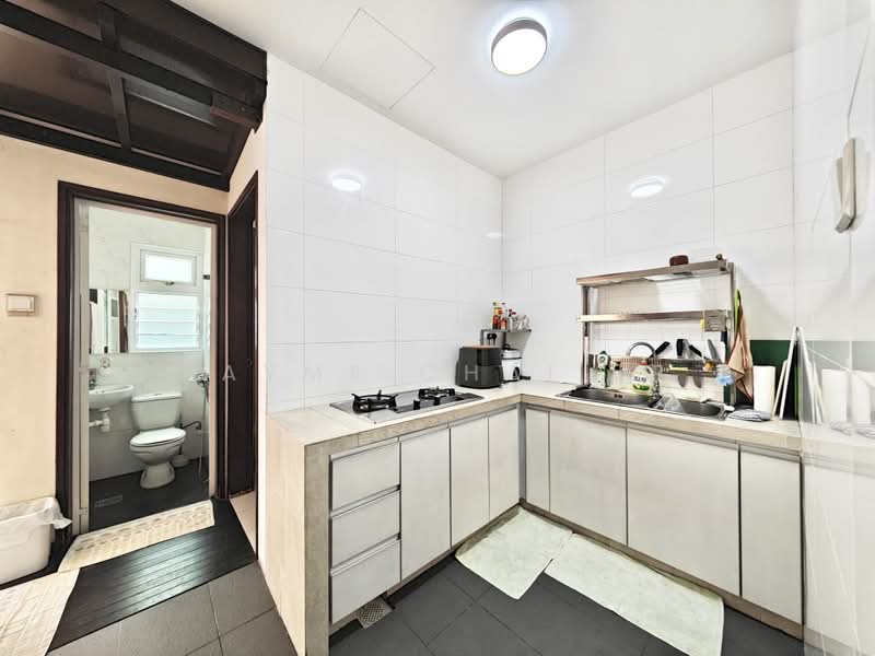 Richard's Park, Richards Avenue, 6 Bedrooms, 4,000 sqft, Terraced House For Sale, by Jayme Chai JP, 500162123 - Kitchen - PropertyGuru.com.sg