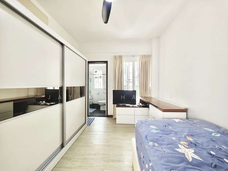 Richard's Park, Richards Avenue, 6 Bedrooms, 4,000 sqft, Terraced House For Sale, by Jayme Chai JP, 500162123 - Bedroom - PropertyGuru.com.sg