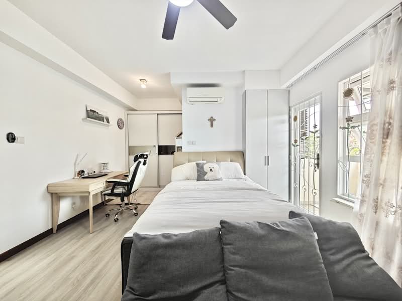 Richard's Park, Richards Avenue, 6 Bedrooms, 4,000 sqft, Terraced House For Sale, by Jayme Chai JP, 500162123 - Bedroom - PropertyGuru.com.sg