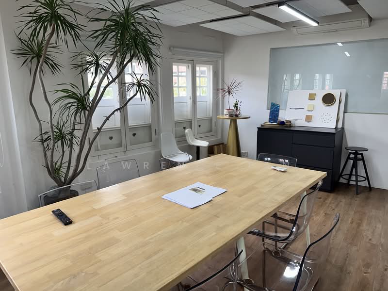 Prime boutique office space@ Heart of Chinatown, New Bridge Road, 215 sqft, Office For Rent, by Lawrence Tan, 500162130 - Interior - CommercialGuru.com.sg