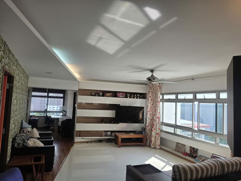 243 Pasir Ris Street 21, 243 Pasir Ris Street 21, 4 Bedrooms, 1,561 sqft, HDB Flat For Sale, by Amy Teo, 500162135 - Living Room - PropertyGuru.com.sg