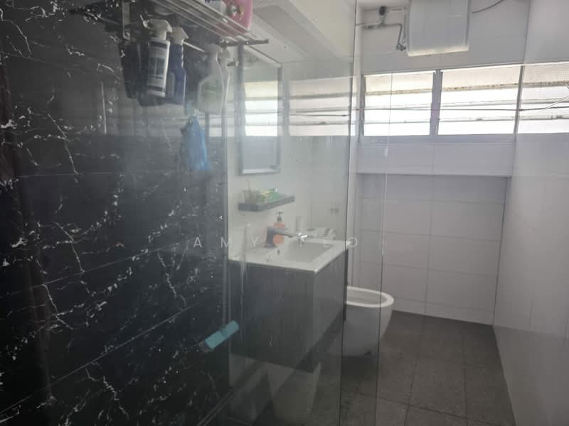 243 Pasir Ris Street 21, 243 Pasir Ris Street 21, 4 Bedrooms, 1,561 sqft, HDB Flat For Sale, by Amy Teo, 500162135 - Bathroom - PropertyGuru.com.sg
