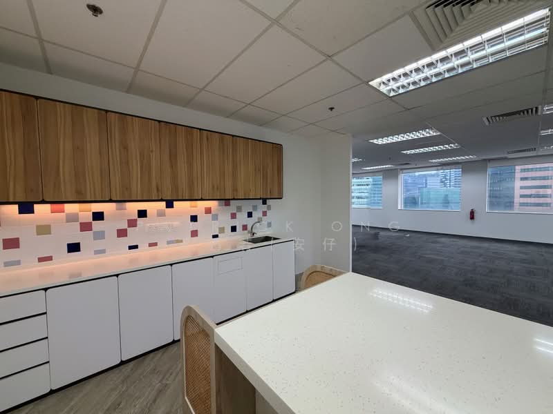One Raffles Place, 1 Raffles Place, 4,467 sqft, Office For Rent, by Patrick Ong 王鹏若(安仔), 500162140 - Kitchen - CommercialGuru.com.sg