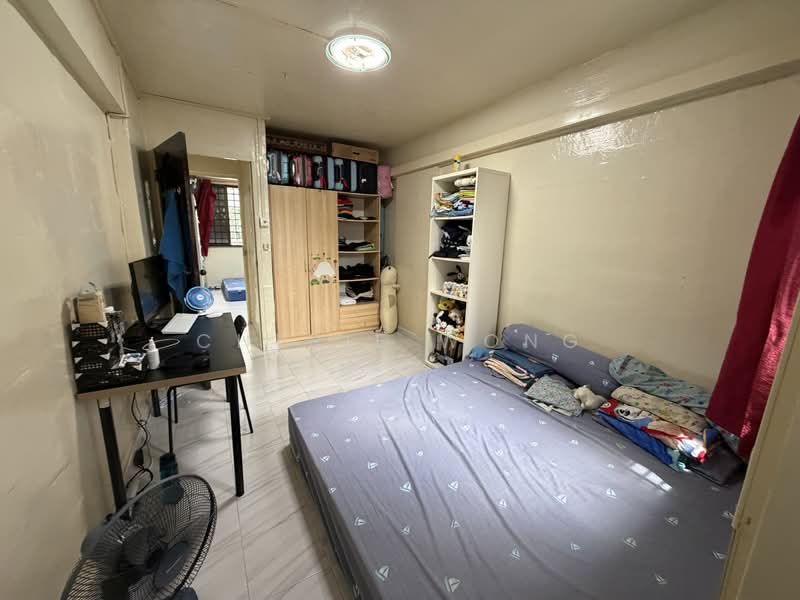 269 Bukit Batok East Avenue 4, 269 Bukit Batok East Avenue 4, 2 Bedrooms, 689 sqft, HDB Flat For Sale, by Cherie Wong, 500162141 - Bedroom - PropertyGuru.com.sg