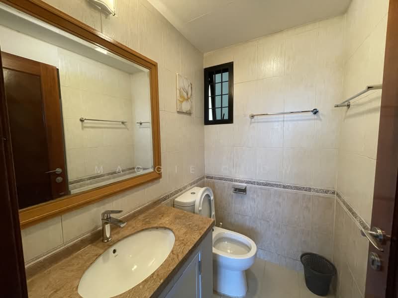 Eastpoint Green, 1 Simei Street 3, 2 Bedrooms, 969 sqft, Condominium For Rent, by Maggie Chow, 500162149 - Bathroom - PropertyGuru.com.sg