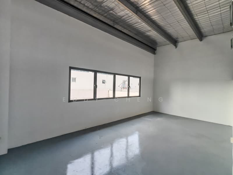 West Spring, 61E Tuas Bay Drive, 5,457 sqft, Factory / Workshop (B2) For Sale, by Eddy Cheng, 500162158 - Interior - CommercialGuru.com.sg