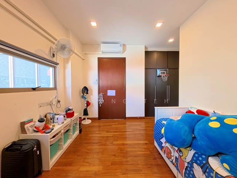 ❤️ RESORT LIVING SEMI D FOR RENT! POOL. SPRING PARK ESTATE, Evergreen Ave / Sennett Road / Jalan Remis / Primrose Ave, 4 Bedrooms, 3,799 sqft, Semi-Detached House For Rent, by Li Rong Teh, 500162165 - Bedroom - PropertyGuru.com.sg
