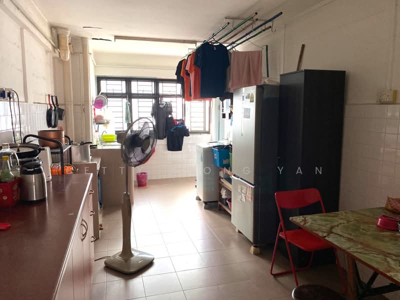 202 Bedok North Street 1, 202 Bedok North Street 1, Room Rental, 150 sqft, HDB Flat For Rent, by Betty Xiong Yan, 500162171 - Kitchen - PropertyGuru.com.sg