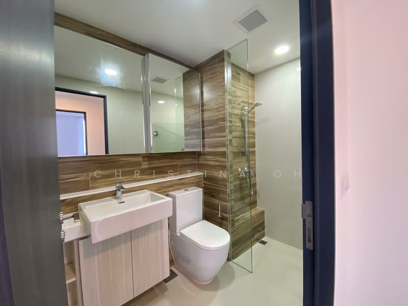 Gem Residences, 1 Lorong 5 Toa Payoh, 2 Bedrooms, 678 sqft, Condominium For Rent, by Christina Oh, 500162190 - Bathroom - PropertyGuru.com.sg