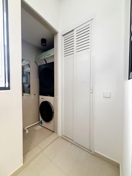Treasure at Tampines, 53 Tampines Lane, 3 Bedrooms, 1,033 sqft, Condominium For Sale, by Asyraaf TCR, 500162195 - Interior - PropertyGuru.com.sg