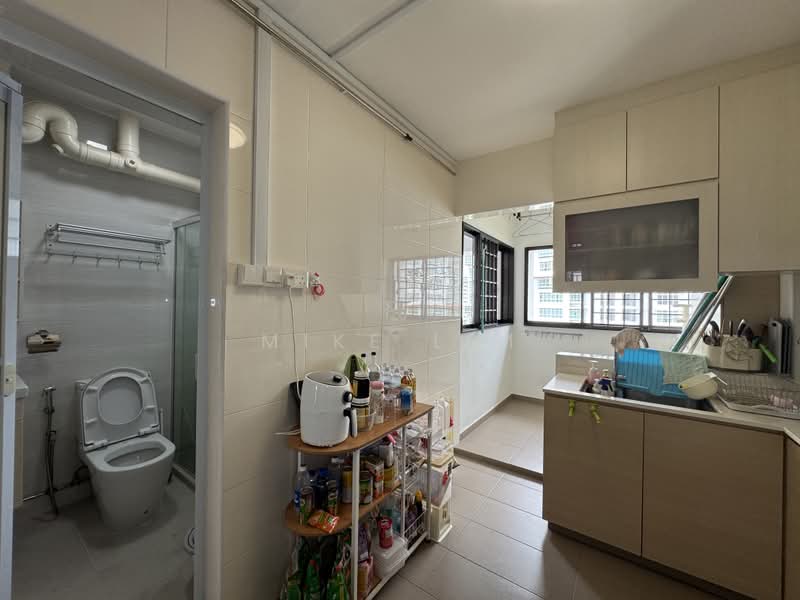 227C Compassvale Drive, 227C Compassvale Drive, 3 Bedrooms, 1,087 sqft, HDB Flat For Sale, by Mike Lim, 500162201 - Kitchen - PropertyGuru.com.sg