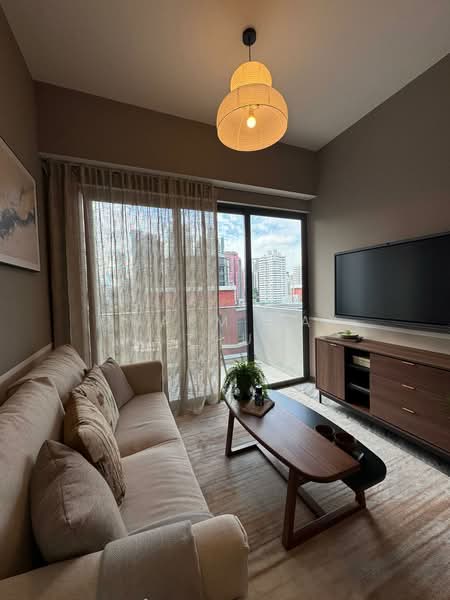 Grange 1866, 74 Grange Rd, 1 Bedroom, 527 sqft, Condominium For Sale, by Charm May Thu, 500162204 - Living Room - PropertyGuru.com.sg