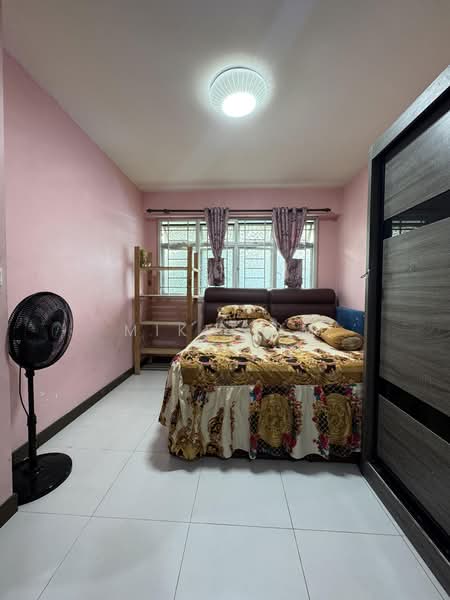 459 Yishun Avenue 11, 459 Yishun Avenue 11, 2 Bedrooms, 518 sqft, HDB Flat For Rent, by Mike Lim, 500162209 - Bedroom - PropertyGuru.com.sg