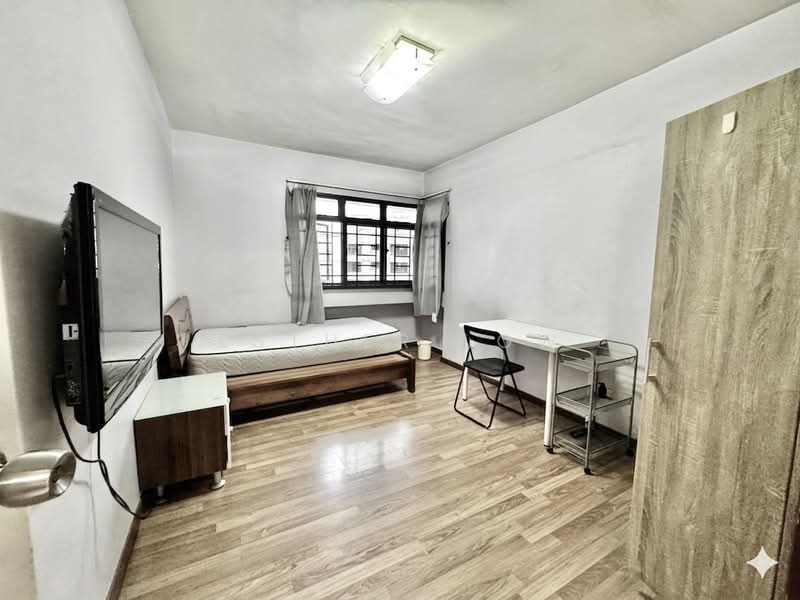 653B Jurong West Street 61, 653B Jurong West Street 61, 3 Bedrooms, 1,195 sqft, HDB Flat For Rent, by Esther Low, 500162215 - Bedroom - PropertyGuru.com.sg
